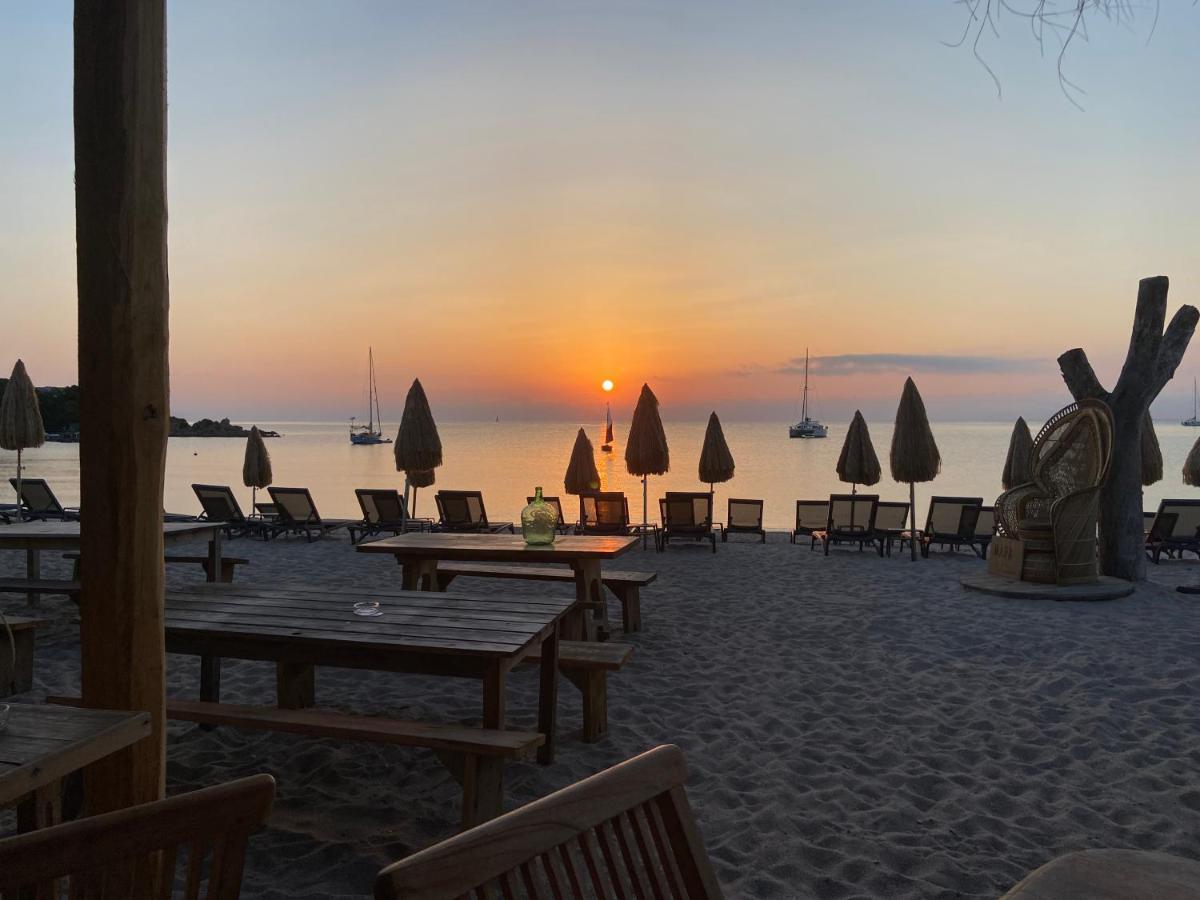 Les Lodges De La Plage U Dragulinu 사리 솔렌자라 외부 사진